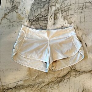 Lululemon White Speed Up Short size 8